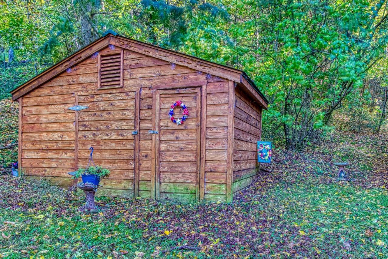 Cozy Creek Cabin Пиджен-Фордж Экстерьер фото